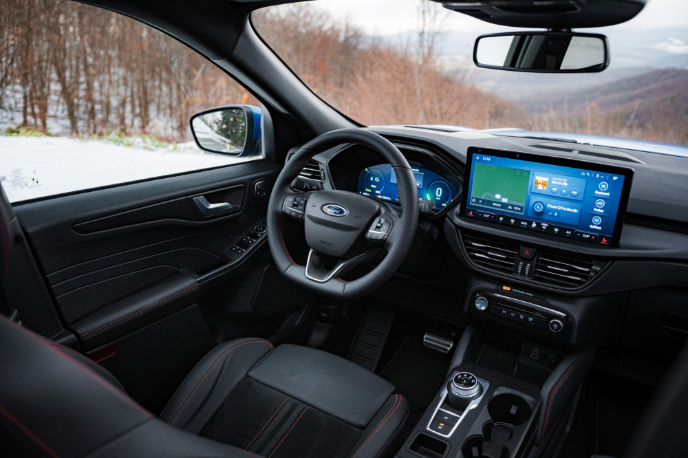 Ford Kuga 2,5 Duratec HEV AWD